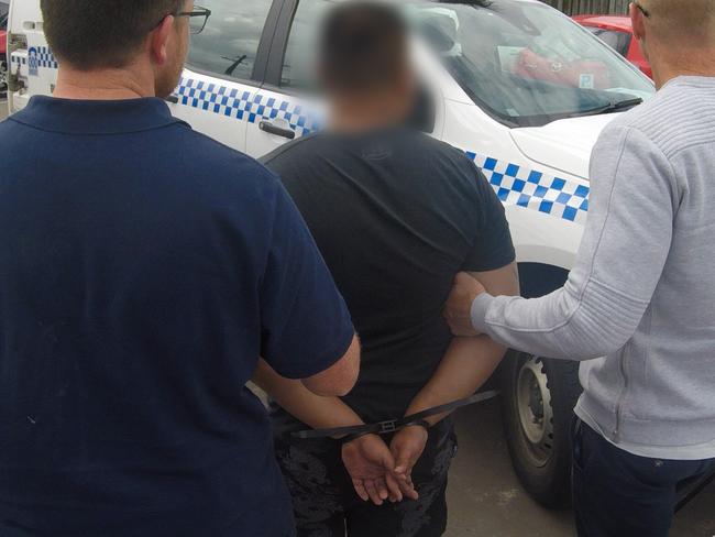 Robbery and Serious Crime Squad detectives have arrested five men following an investigation into the alleged kidnapping of one man, and conspiracy to kidnap another, on Sydney’s Lower North Shore last month. Supplied: NSW Police