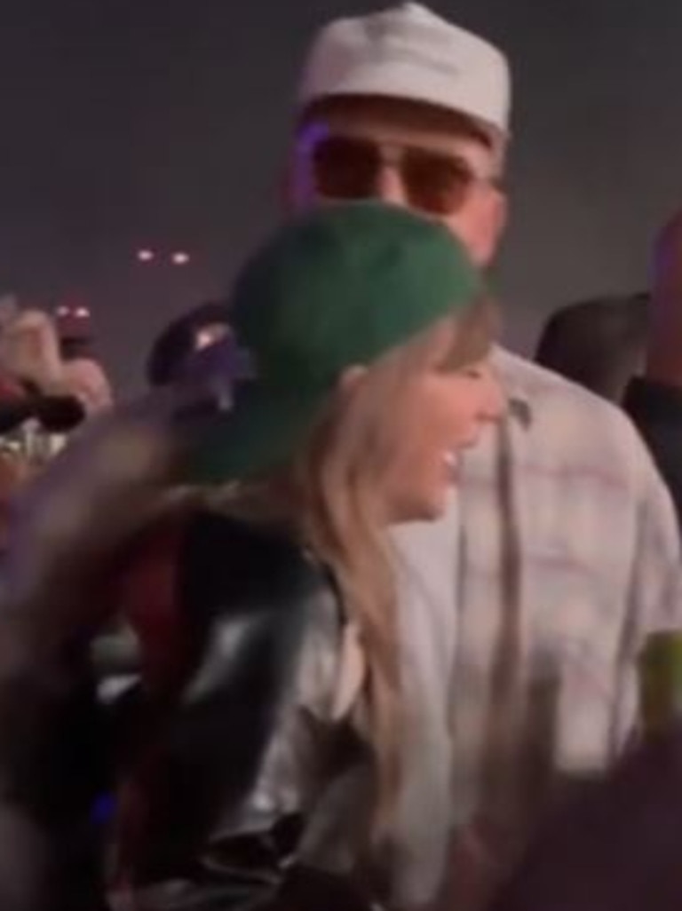 A sweet moment between Travis Kelce and Taylor Swift has been caught on ...