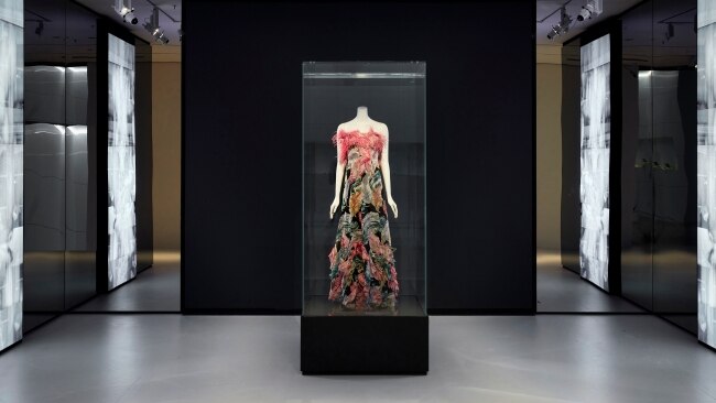 Gabrielle Chanel: Fashion Manifesto: Arzalluz, Miren, Belloir