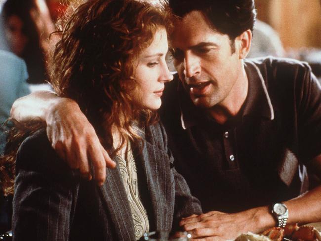  Julia Roberts and Rupert Everett in My Best Friend’s Wedding. 