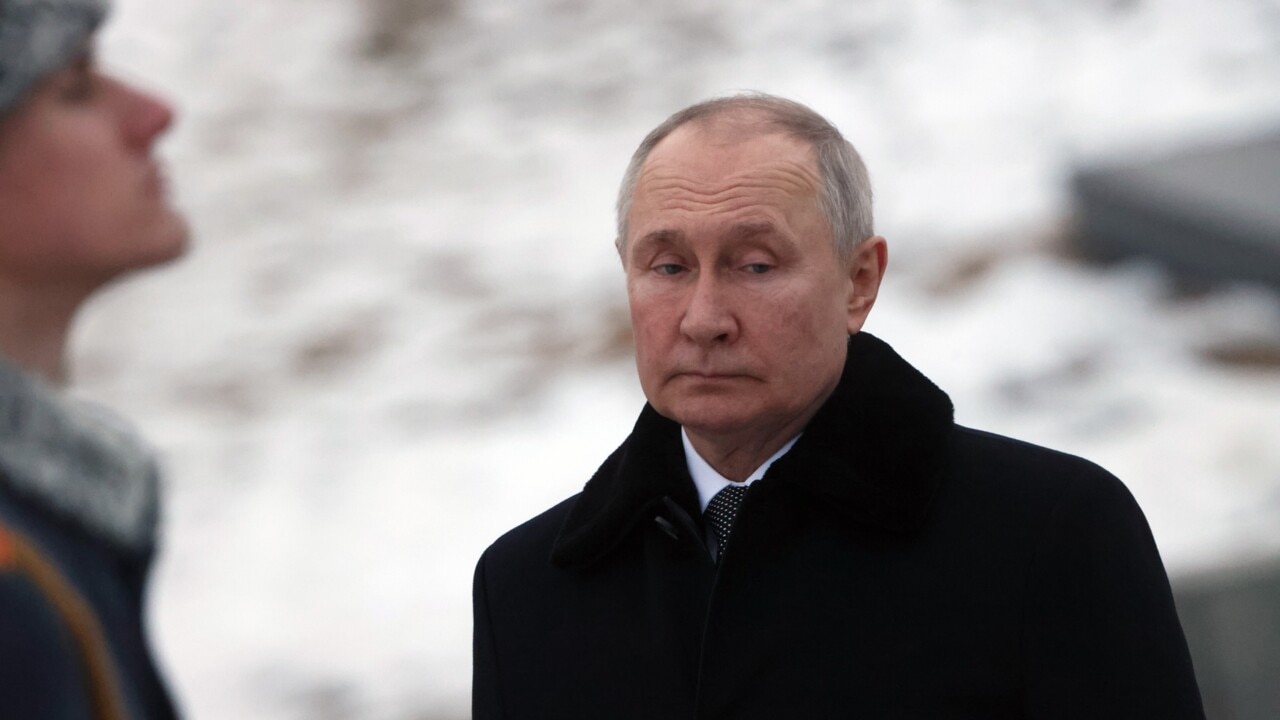 Vladimir Putin required doctor after becoming ‘weak and tired’