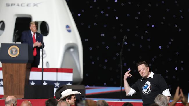 US President Donald Trump acknowledges SpaceX founder Elon Musk.