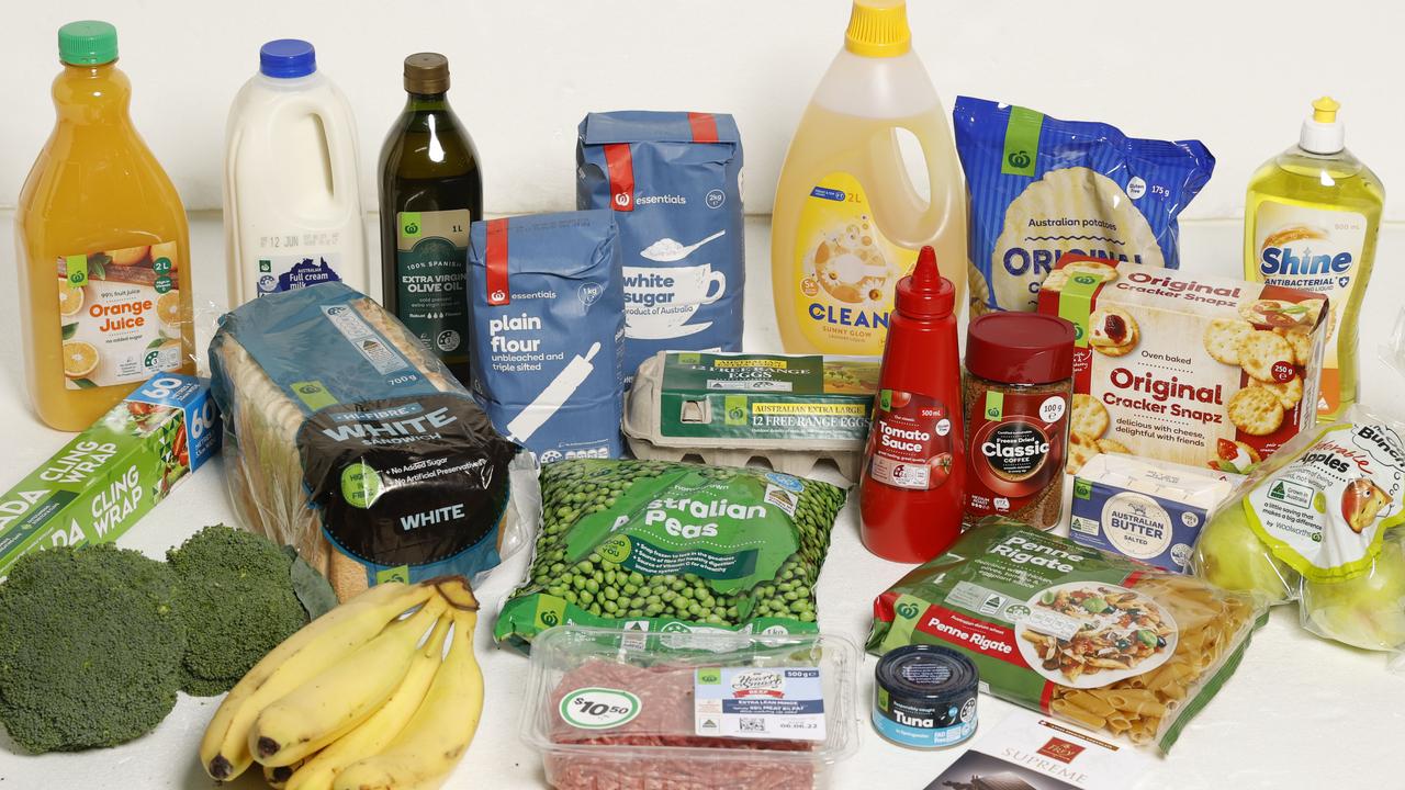 Cash strapped Aussies are cutting back on groceries. Picture: Tim Hunter.