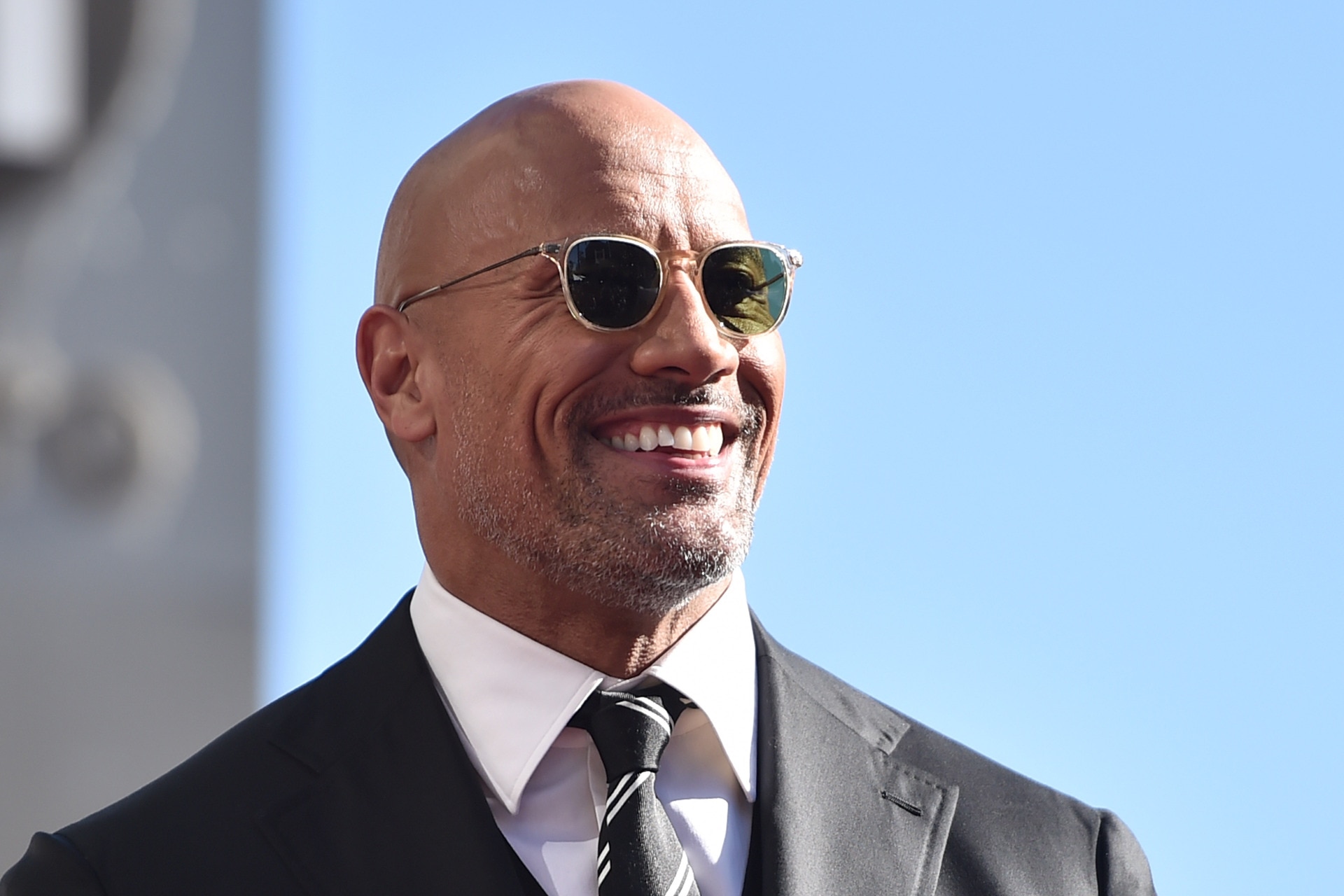 The Rock lidera lista de famosos que mais cobram por posts no Instagram