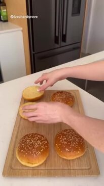 How to make a McDonald's McChicken burger with budget items from Aldi