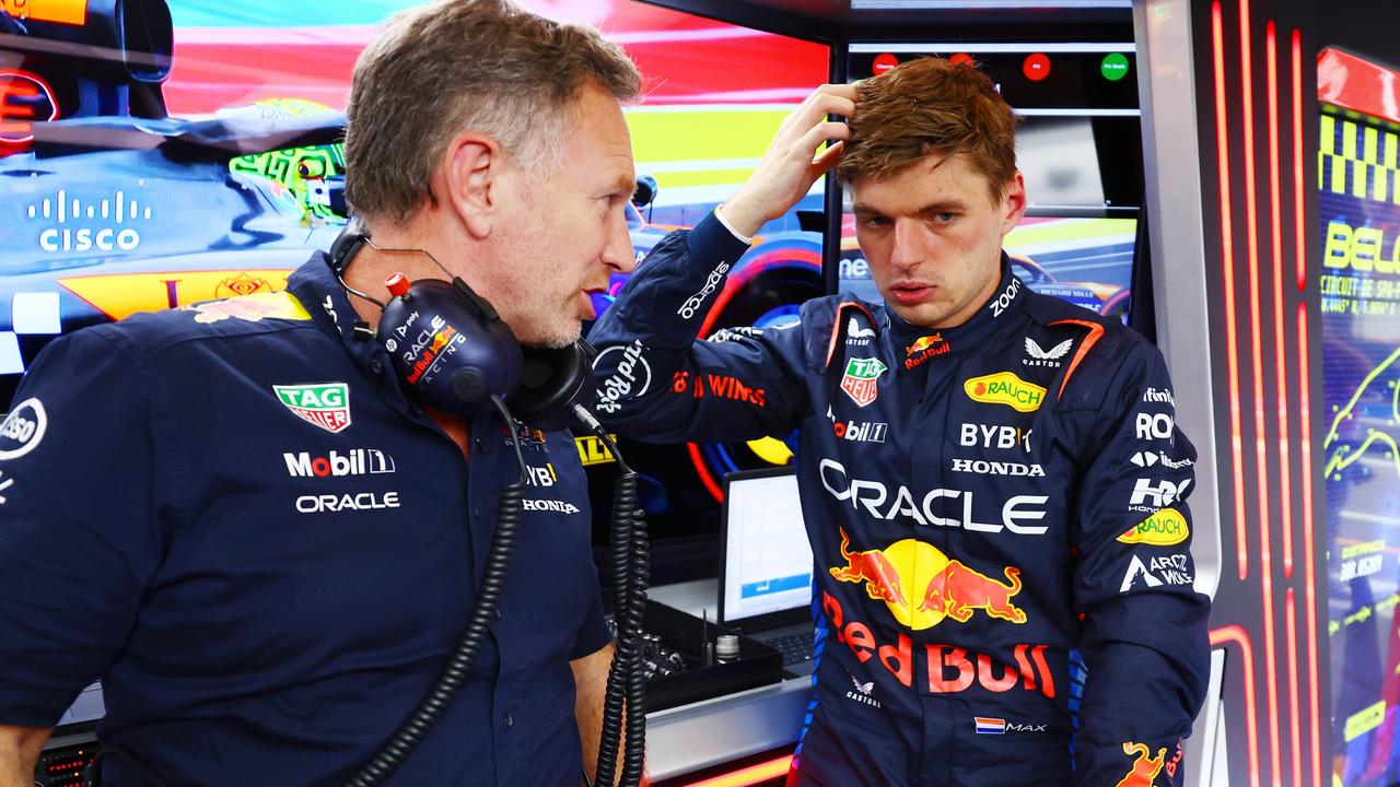 Horner talks with Max Verstappen.