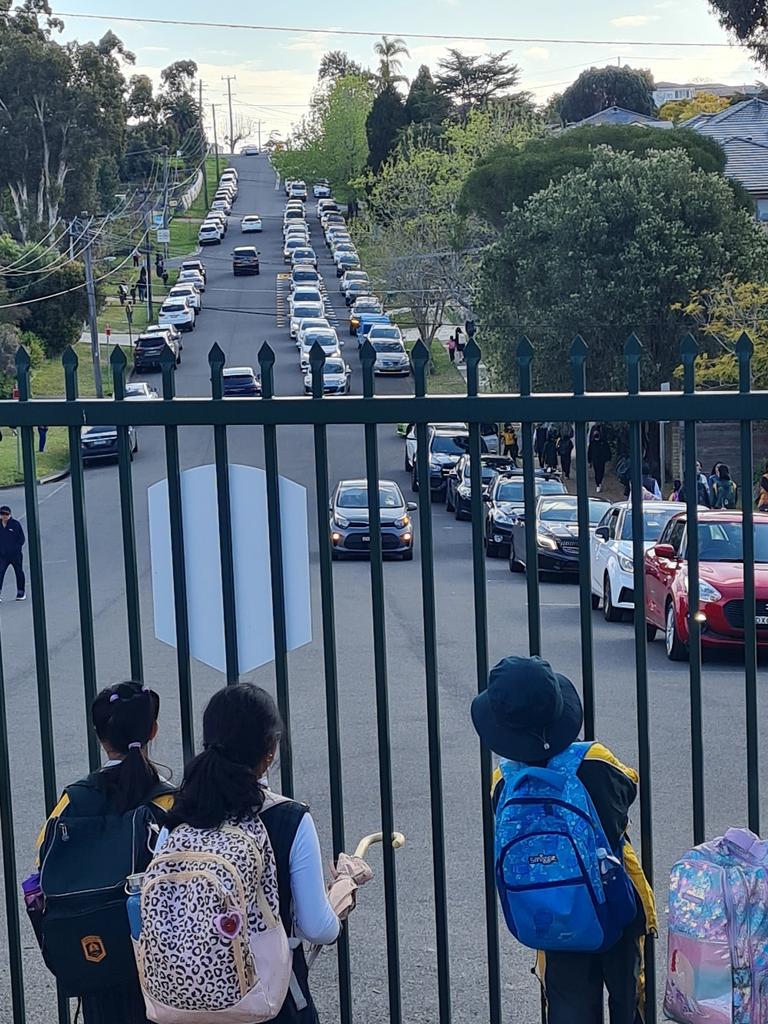 A view of Felton Rd west from Carlingford West Public School.