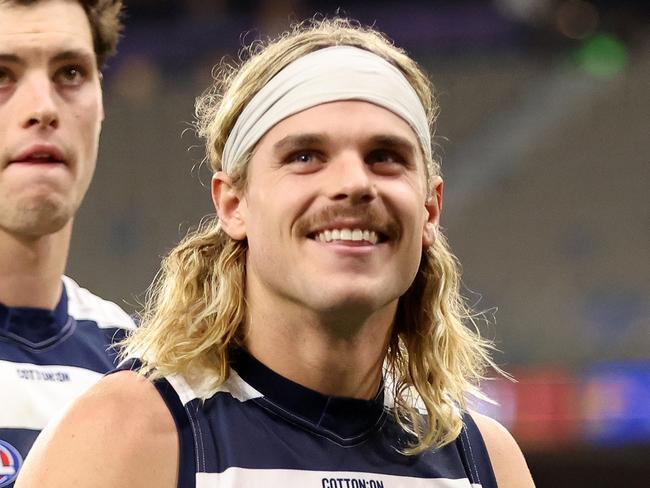 PERTH, AUSTRALIA - JUNE 01: Bailey Smith of the Cats looks on during the 2025 AFL Round 12 match between the West Coast Eagles and the Geelong Cats at Optus Stadium on June 1, 2025 in Perth, Australia. (Photo by Janelle St Pierre/AFL Photos via Getty Images)