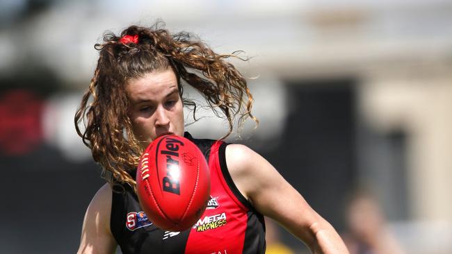 Lauren Young playing for West Adelaide during SANFLW season 2021. Picture: SANFL