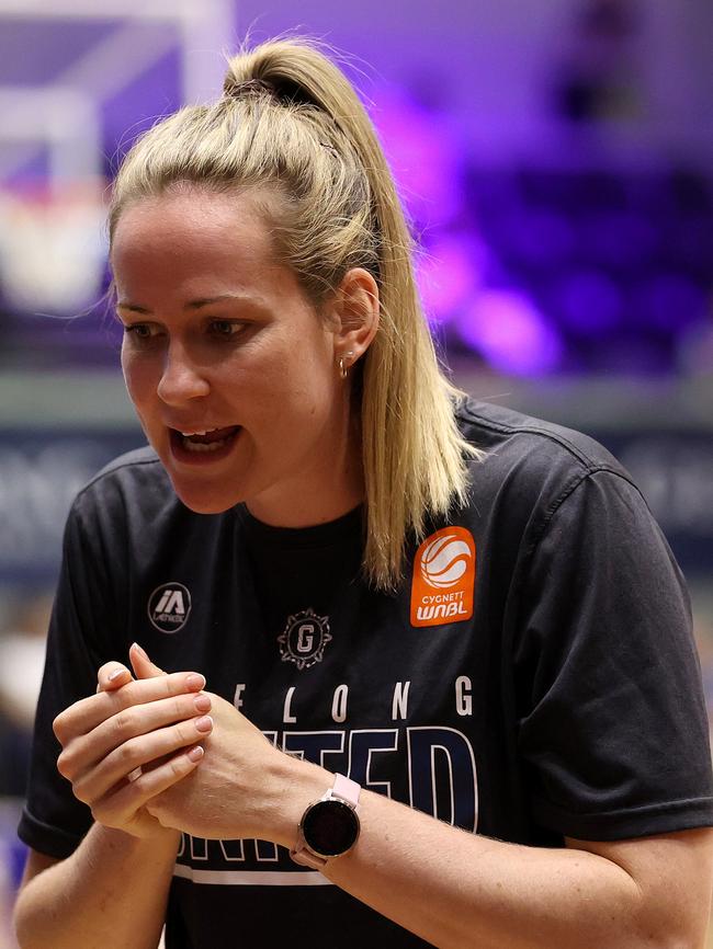 Injured skipper Keely Froling brought plenty of energy from the sidelines. Picture: Kelly Defina/Getty Images.