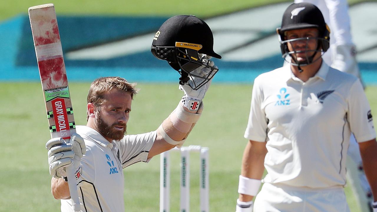 New Zealand's Kane Williamson is closing in on top spot on the Test batting rankings.