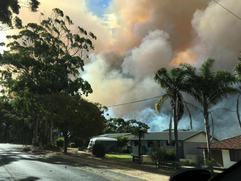 Image from Suzie Duffy Facebook page "Just letting all of my peeps know I am fine and have been evacuated- poor Tathra it is not looking good at all."