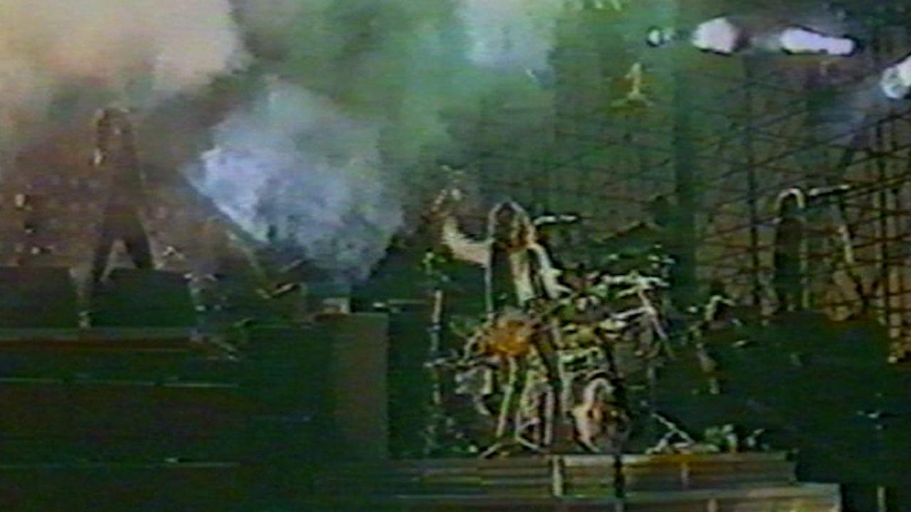 Guns N' Roses play three-hour Thunderdome concert 1993