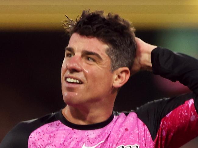 SYDNEY, AUSTRALIA - JANUARY 24: Moises Henriques of the Sixers looks dejected after being dismissed by Tom Andrews of the Thunder during the BBL The Challenger match between Sydney Sixers and Sydney Thunder at Sydney Cricket Ground on January 24, 2025 in Sydney, Australia. (Photo by Mark Kolbe Photography/Getty Images)