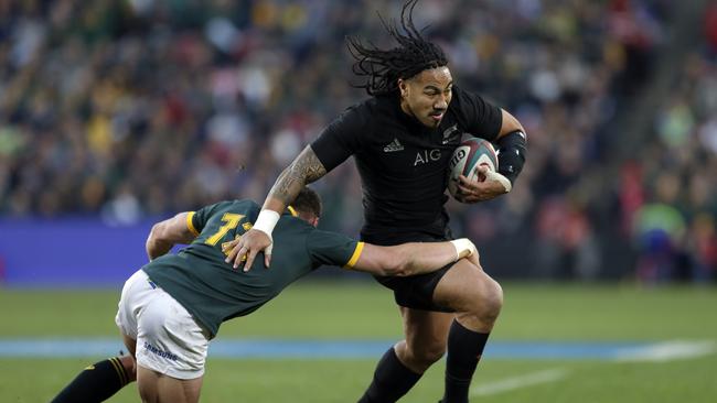 South Africa’s Jesse Kriel tackles New Zealand Ma’a Nonu.