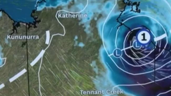 The Bureau of Meteorology has upgraded its NT cyclone warning for tropical low 07U to category one Cyclone Lincoln.