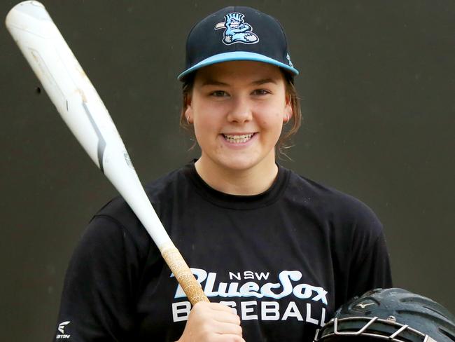 17 year old junior baseball player Maddison Heath pose for photographs in Hammondville. Hammondville, Wednesday, June 6th 2018. Two junior baseballers, Jordon Richardson and Maddison Heath, have qualified for the Australian baseball squad. (AAP Image / Angelo Velardo)