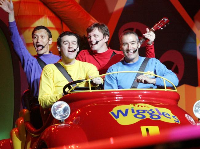 18/04/2008 LIBRARY: 18/12/2007 LIBRARY: 11/12/2006 LIBRARY: (L-R) Purple wiggle Jeff Fatt, the new yellow wiggle Sam Moran, red wiggle Murray Cook and blue wiggle Anthony Field driving the Big Red Car during the Wiggles concert at BEC : PicSteve/Pohlner - music children's bands groups perform learners l-plate Boondall Pic. Steve Pohlner Pic. Steve Pohlner