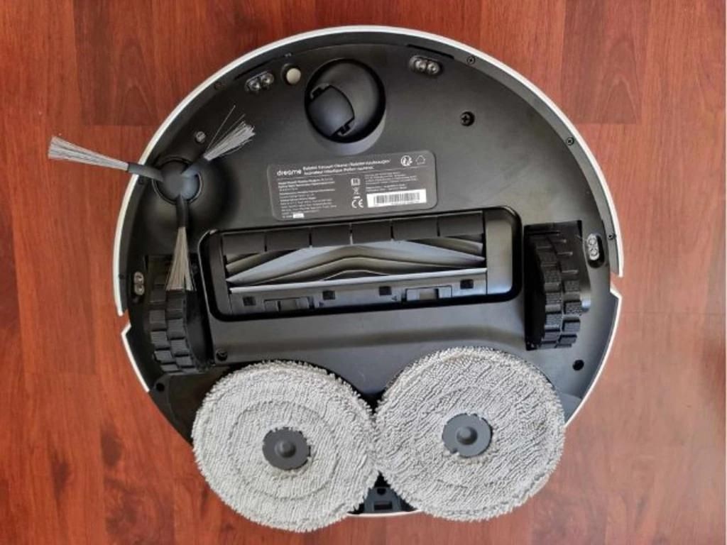 Under the Dreame L20 Ultra robot vacuum and mop. Picture: Tahnee-Jae Lopez-Vito/news.com.au