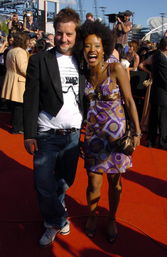 Axle Whitehead on the red carpet at the 2006 ARIAs, where he would later expose himself to the crowd.