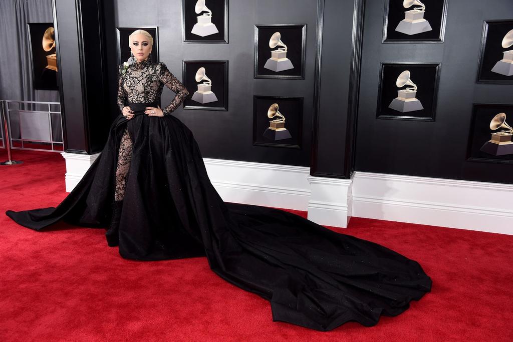 Grammy awards best sale 2018 dresses