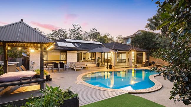 18 Glauca Street, Burleigh Heads sold for $1,111,111