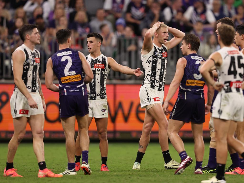 PERTH, AUSTRALIA - MAY 24: Billy Frampton of the Magpies reacts a free kick is awarded to Sean Darcy of the Dockers during the round 11 AFL match between Walyalup (the Fremantle Dockers) and Collingwood Magpies at Optus Stadium, on May 24, 2024, in Perth, Australia. (Photo by Paul Kane/Getty Images)