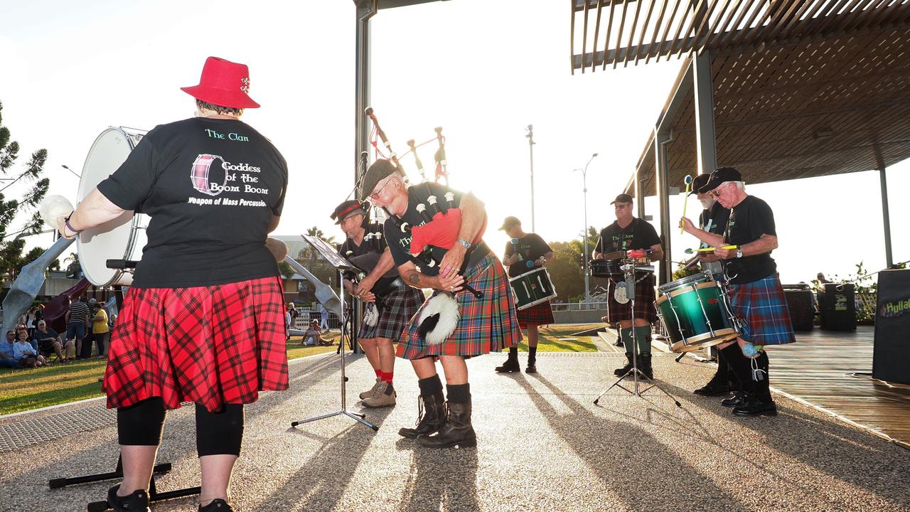 Scottish Fling 6 Pipe and Drum Bands in Mackay