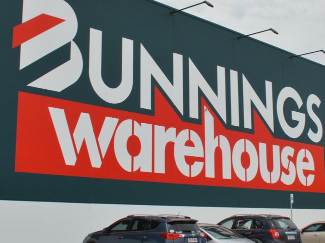 A new mega Bunnings opening its doors in Western Australia is the state’s biggest, featuring a nation-first for the ever-popular hardware chain and full-room displays that should give Ikea a run for its money. The new store, which replaces the current Midland Warehouse, spans more than 21,000 square metres - nearly 7000 sqm larger than the existing store - with more than double the amount of car parking at about 480 bays. Picture: NCA NewsWire / Rebecca LeMay