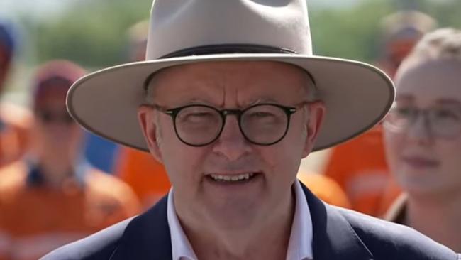 The Prime Minister, Anthony Albanese, is in Rockhampton today with Minister Catherine King, Senator Nita Green and Labor's Candidate for Capricornia, Emily Mawson. Picture: ABC