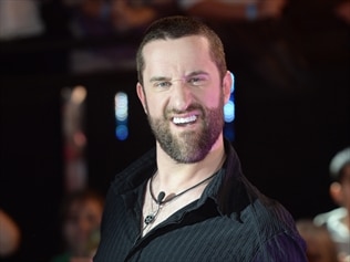 TV actor Dustin Diamond is on trial in the US over a bar room fight in which a man was stabbed.