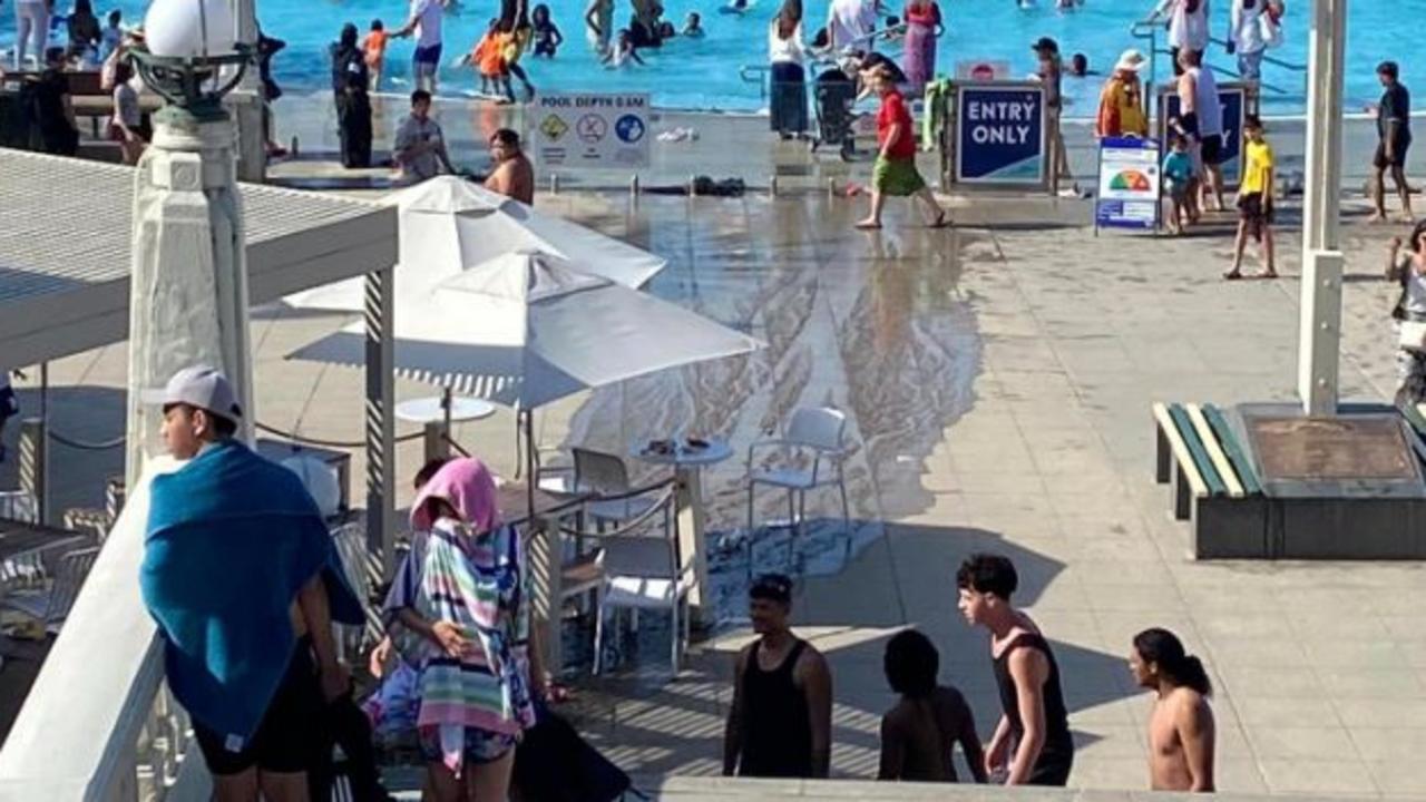 Visitors to Geelong’s waterfront were forced to battle more than strong winds over the New Year holiday period. Source: Evelyn Newman/ Facebook