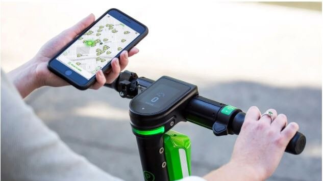 The initial Australian scooter trial is taking place on a Melbourne uni campus.