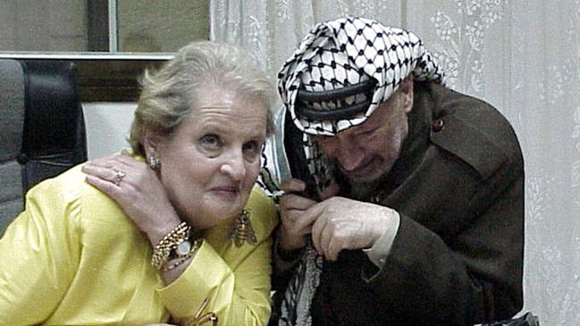 US Secretary of State Madeleine Albright talking with Palestinian leader Yasser Arafat in 1999.