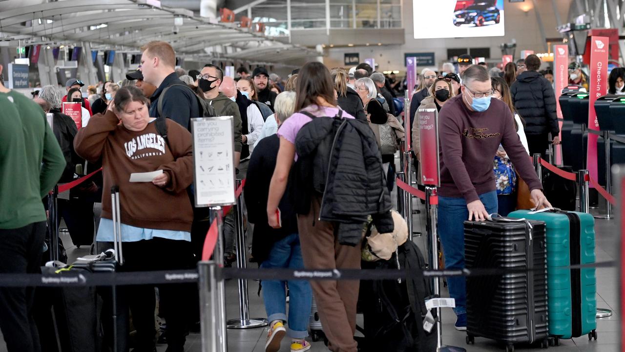 Sydney Airport has major delays after Canberra Airport shooting | news ...