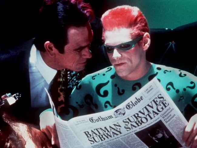 Tommy Lee Jones as Two Face and Jim Carrey as The Riddler in the 1995 film Batman Forever.