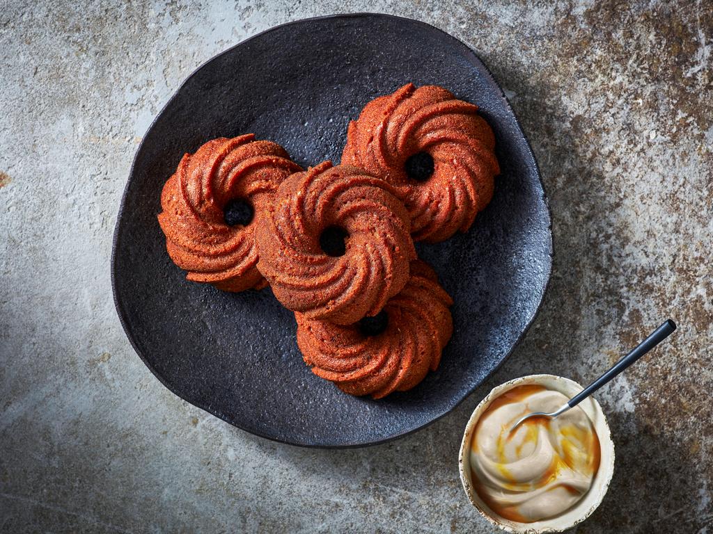 Manuka and ginger cake with macadamia sorbet.