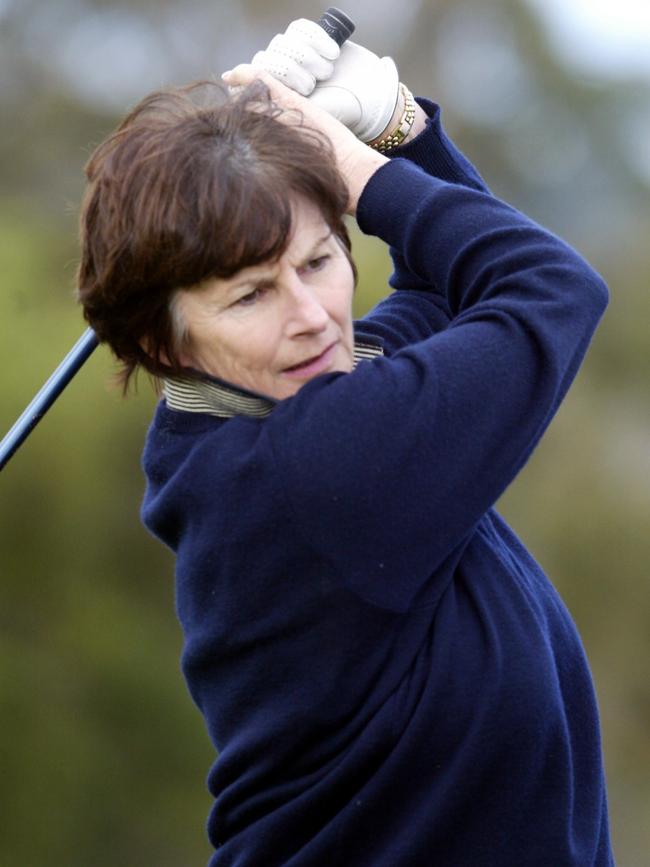 Lindy Goggin competing at the Tasmania Golf Club.