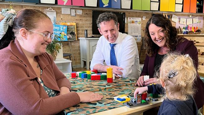 Kaitlin Louth and daughter Amelia with Labor MPs Stephen Jones and Alison Byrnes at Big Fat Smile Dapto on Wednesday. Picture: Dylan Arvela