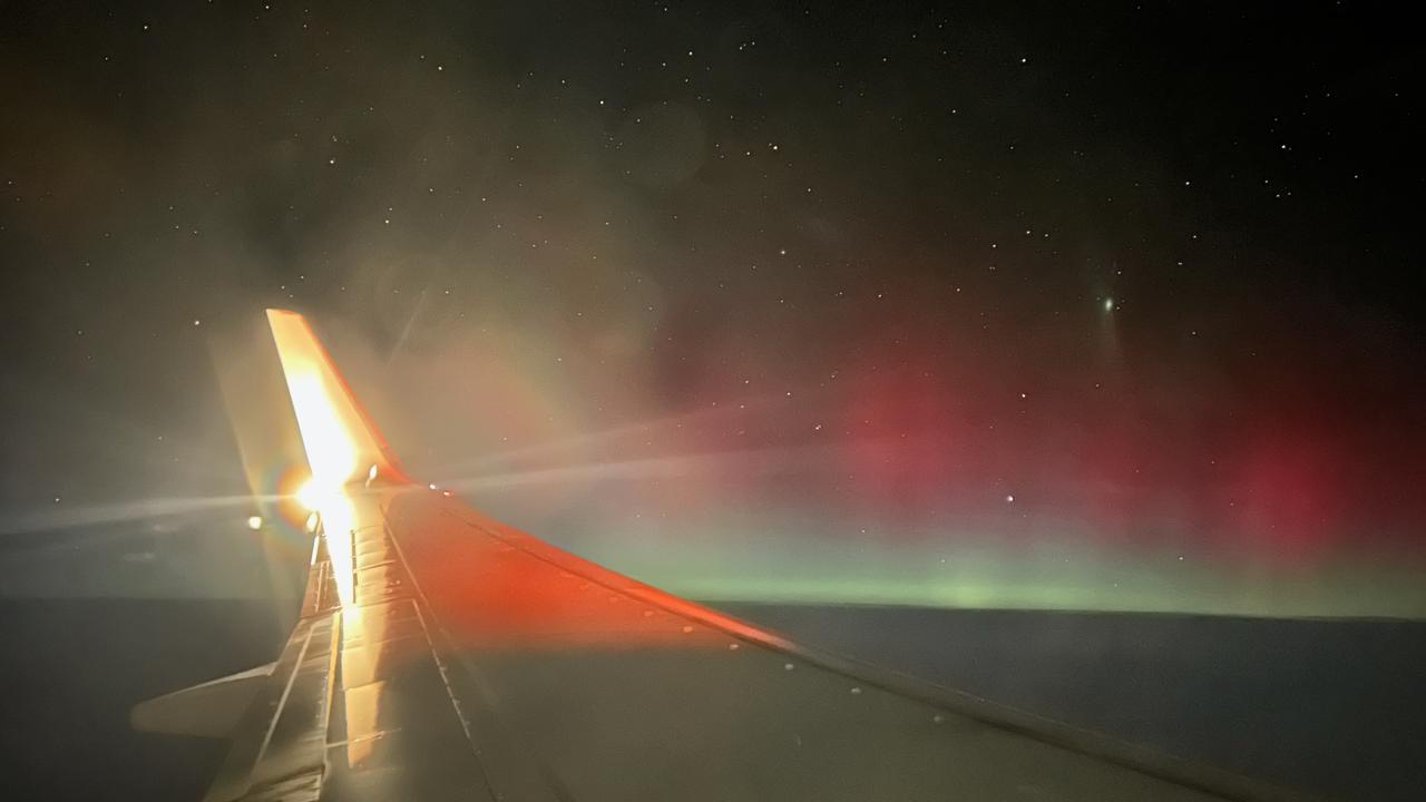 Spectacular photos emerge as aurora australis lights up the sky
