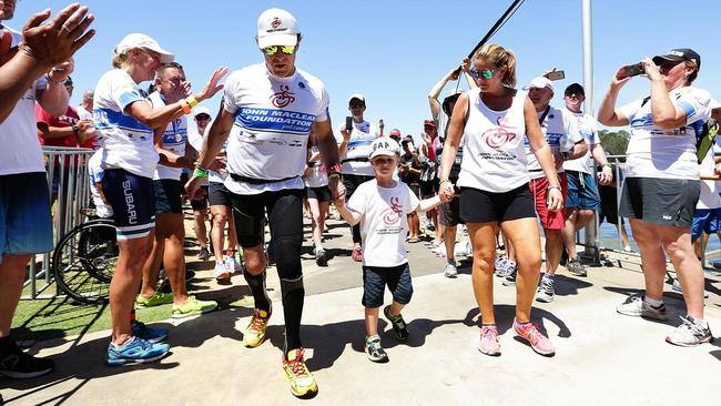 MIRACLE MAN JOHN MACLEAN AT NEPEAN TRIATHLON