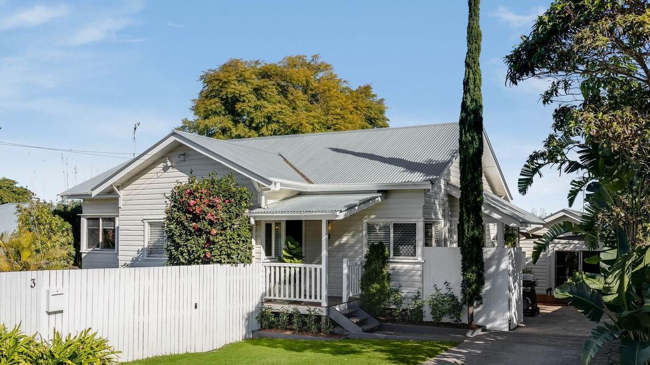 3 Sourris St, Mount Lofty, is for sale.
