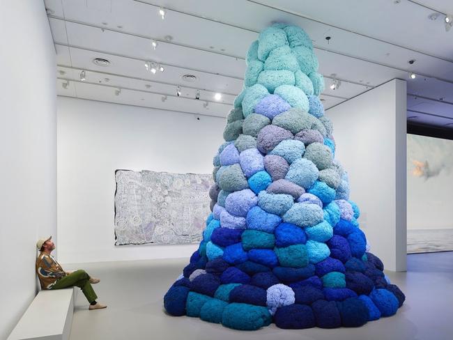 Sheila Hicks’s towering work.