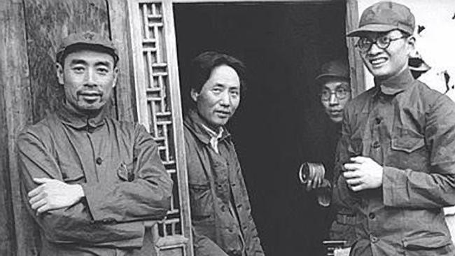 Zhou Enlai with young Mao Zedong. Picture: Wikipedia