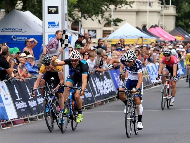 Bay Cycling classic winner Brenton Jones (middle) Caleb Ewan on the right and Zakkari Dempster on the left at the end of the race. Picture Wayne Ludbey.