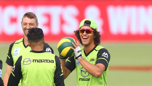 Ollie Davies (right) is happy to again play against Shaun Marsh. Picture: Mike Owen/Getty Images