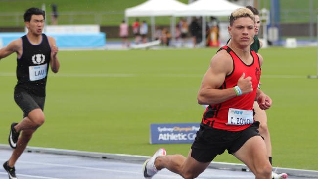 Speedster Connor Bond winning the 100m at the NSW Juniors. Pic: David Tarbotton.