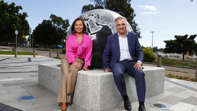 Mr Carbone previously backed Ms Le in her successful tilt against former NSW Premier Kristina Keneally in the seat of Fowler.