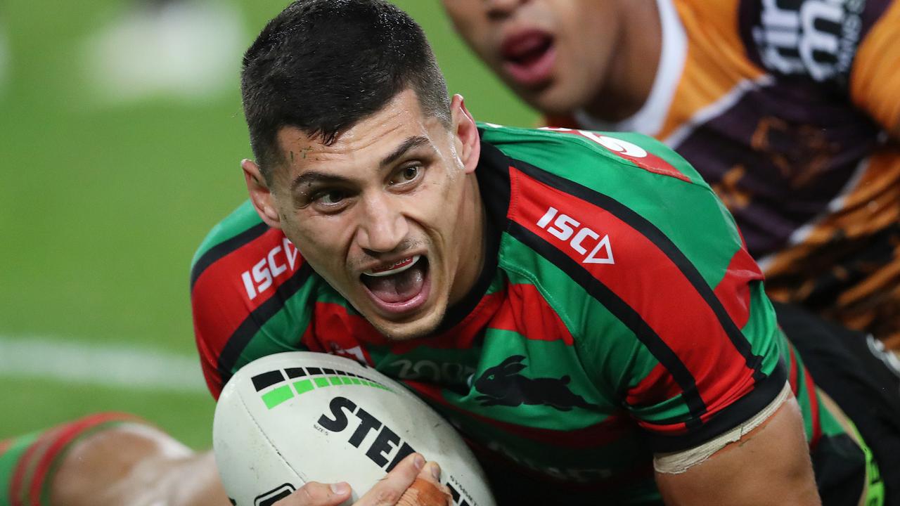 Rabbitoh Kyle Turner scores a try against the Broncos