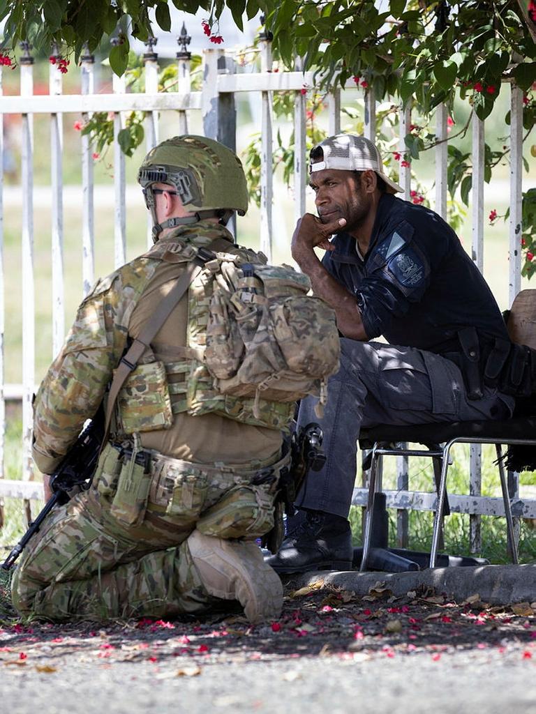 ADF and RAAF personnel from Townsville arrive at Solomon Islands The